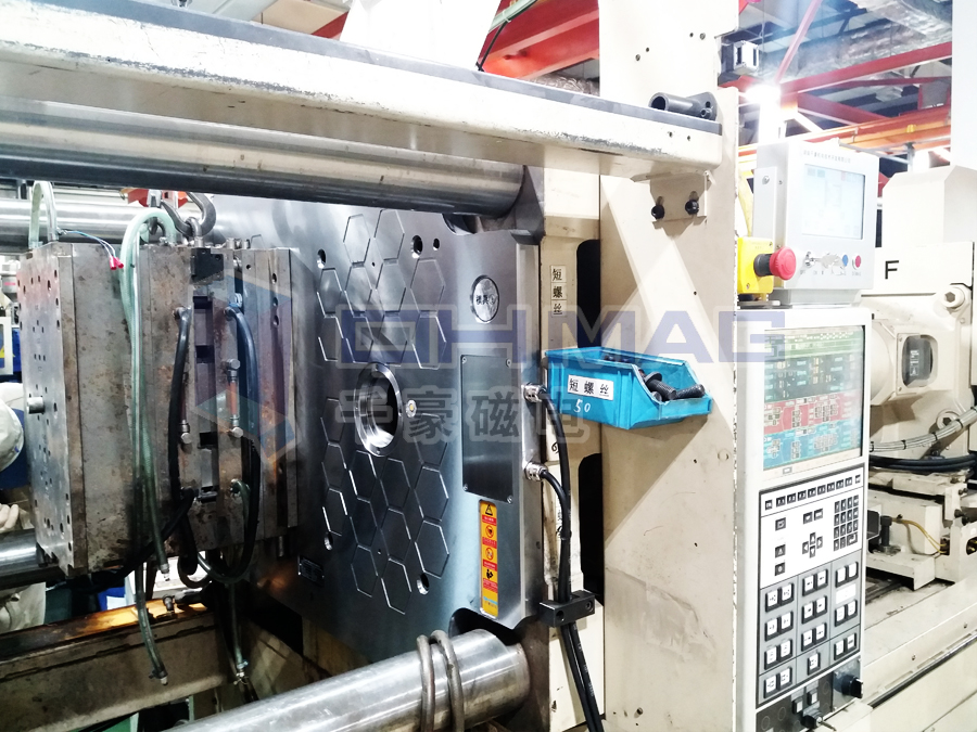 注塑機快速換模系統(tǒng)—節(jié)省時間和金錢才是王道！