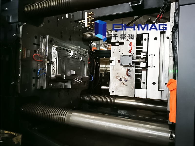 電永磁吸盤,注塑機(jī)快速換模,電永磁起重器