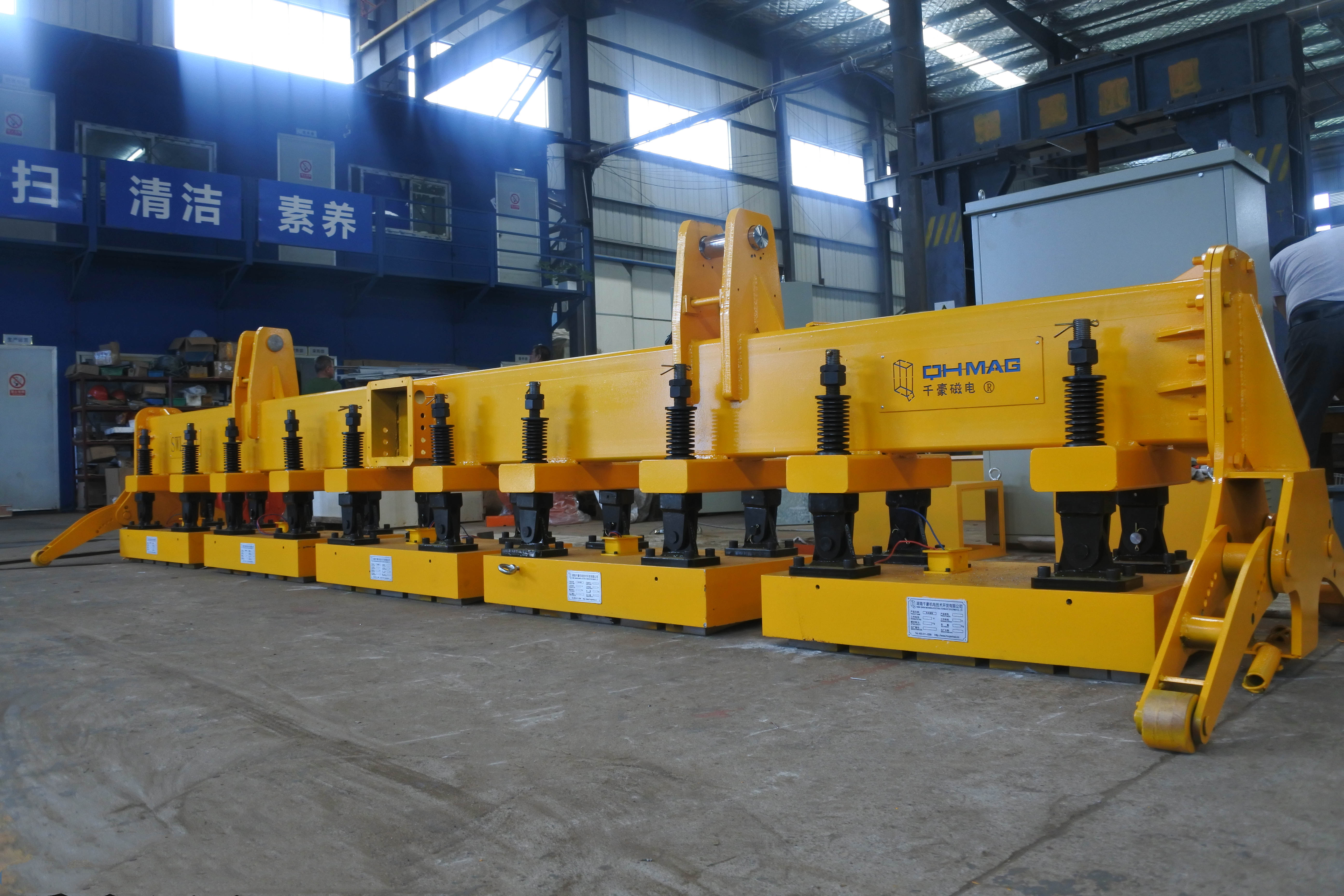 電永磁吸盤,注塑機(jī)快速換模,電永磁起重器